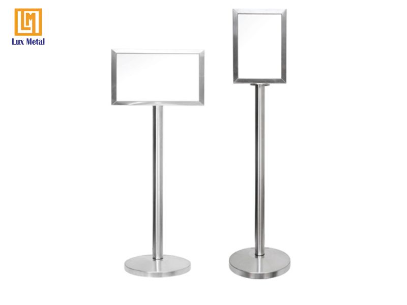 Dịch vụ gia công bào chấn, đột dập inox theo yêu cầu tại TPHCM Bảng quảng cáo inox được gia công chấn dập bền bỉ