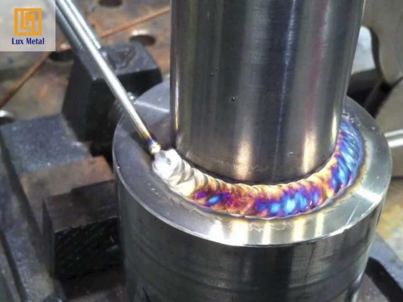 Dịch vụ gia công hàn inox 304, 201 theo yêu cầu tại TPHCM Hàn inox sử dụng nguồn nhiệt cao để làm tan chảy và kết nối các chi tiết