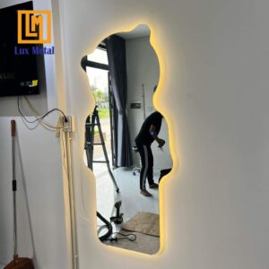 Trang chủ GƯƠNG GẤU SOI TOÀN THÂN ĐÈN LED HẮT