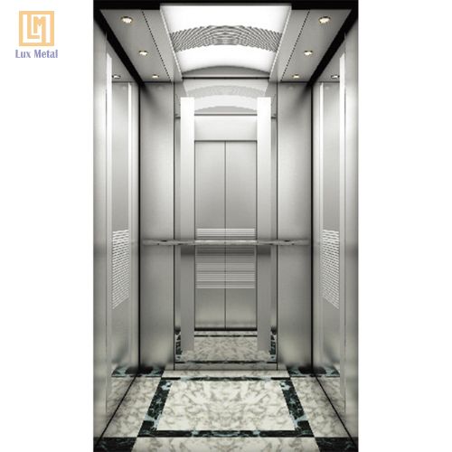 Cabin thang máy ốp tấm inox trắng gương tạo cảm giác rộng rãi và sang trọng