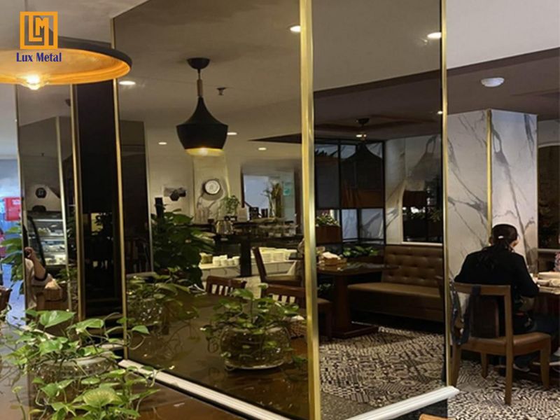 Nẹp inox chữ L trang trí cạnh viền tủ sang trọng