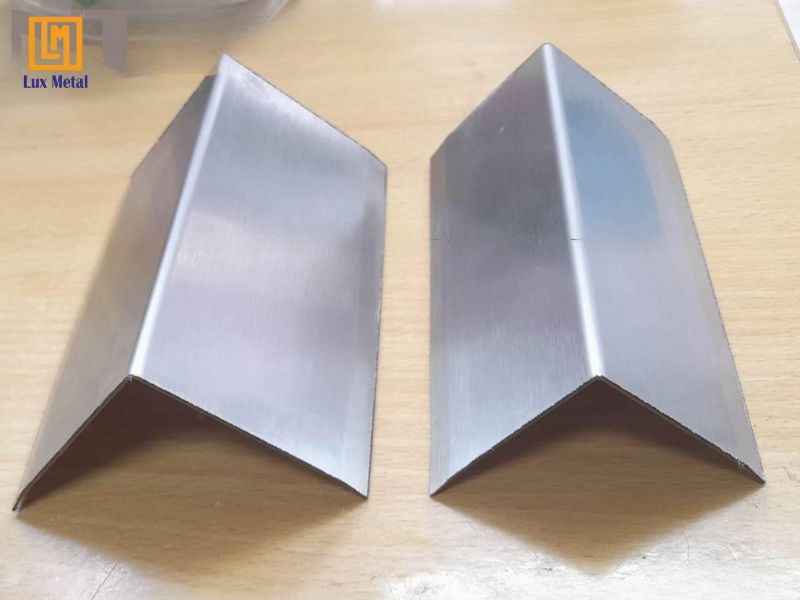 Nẹp inox chữ V40 (40x40mm)