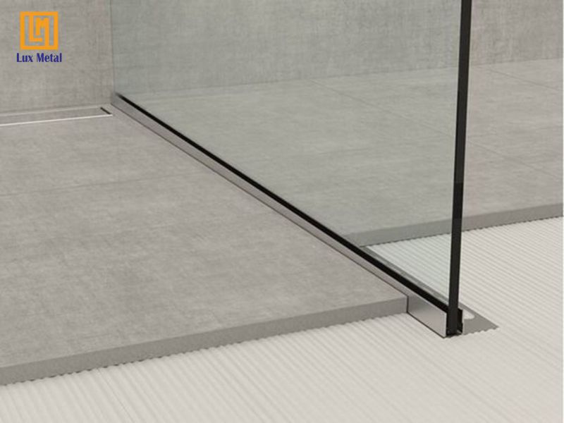 Nẹp Inox chữ U bảo vệ cạnh kính