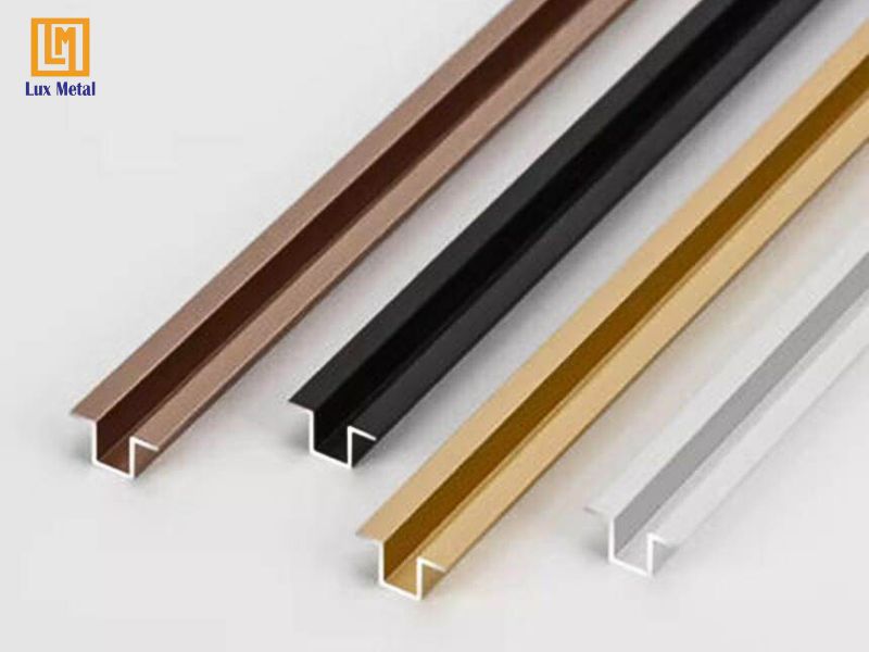 Nẹp U inox có tai hiện đại