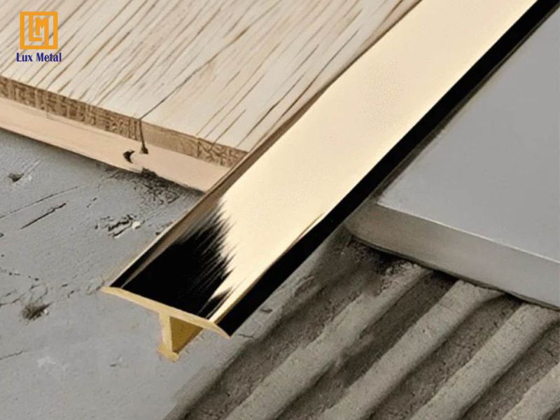 Bảo quản nẹp T inox thường xuyên để nẹp luôn bền đẹp