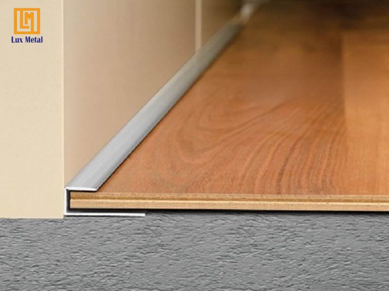 Nẹp Inox Sàn Gỗ Nẹp inox kết thúc bảo vệ mép và che khe hở cho sàn