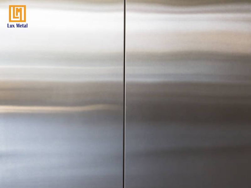 Tấm inox ốp tường bền bỉ bảo vệ tường hiệu quả