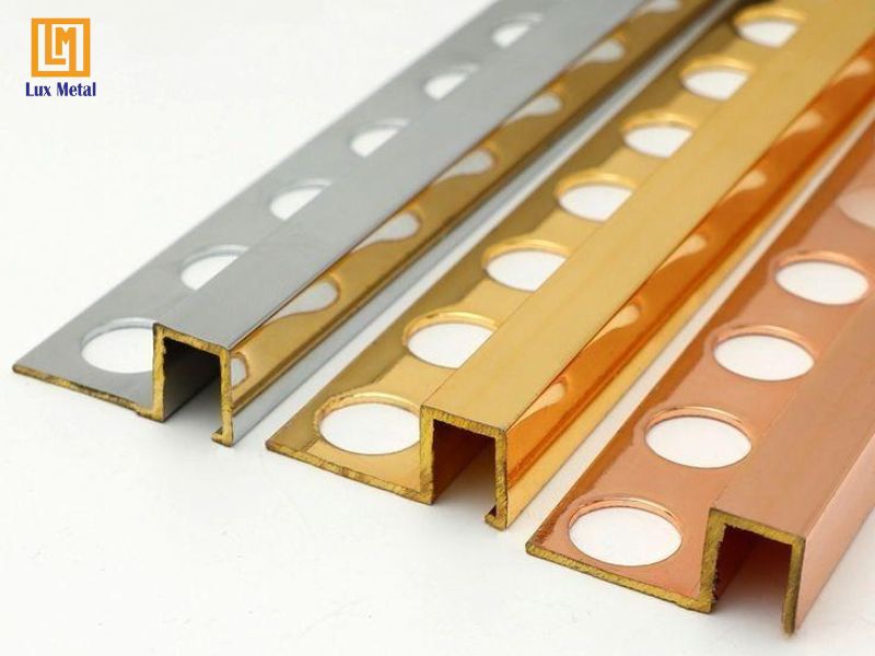 Lux Metal chuyên cung cấp nẹp inox góc vuông cao cấp chính hãng
