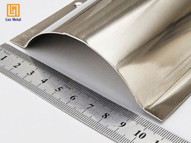 Nẹp bán Nguyệt Inox Nẹp Inox bán nguyệt D80 cho hệ thống dây điện có tiết diện lớn