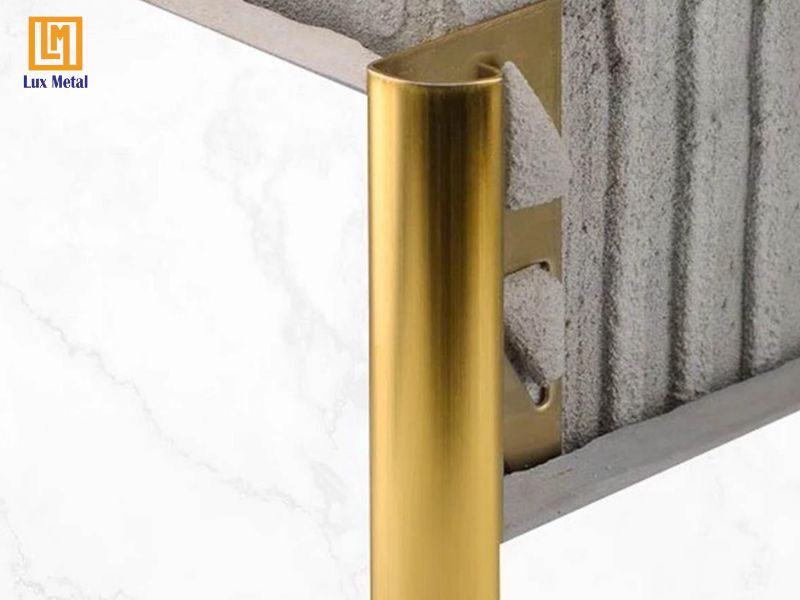 Nẹp inox góc tròn 1 cánh tam giác