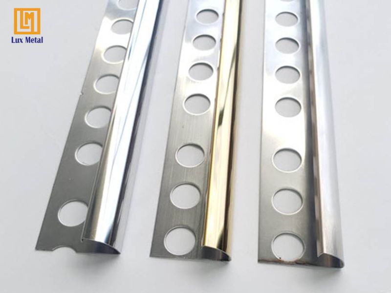 Nẹp inox góc tròn 1 cánh lỗ tròn