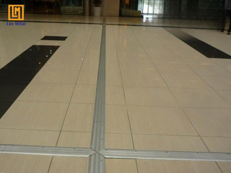 Nẹp inox khe lún xử lý khe hở và tạo điểm nhấn thẩm mỹ