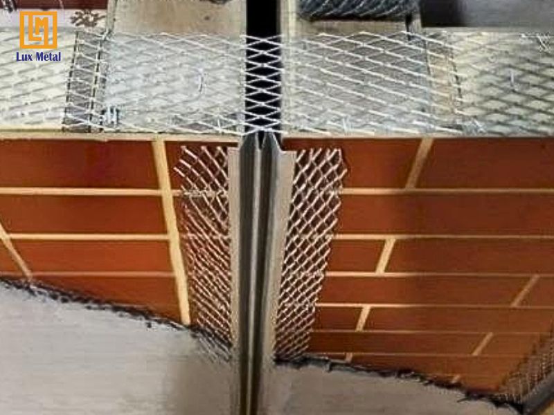 Nẹp khe co giãn trát tường inox chống nứt chân chim và nứt zíc zắc