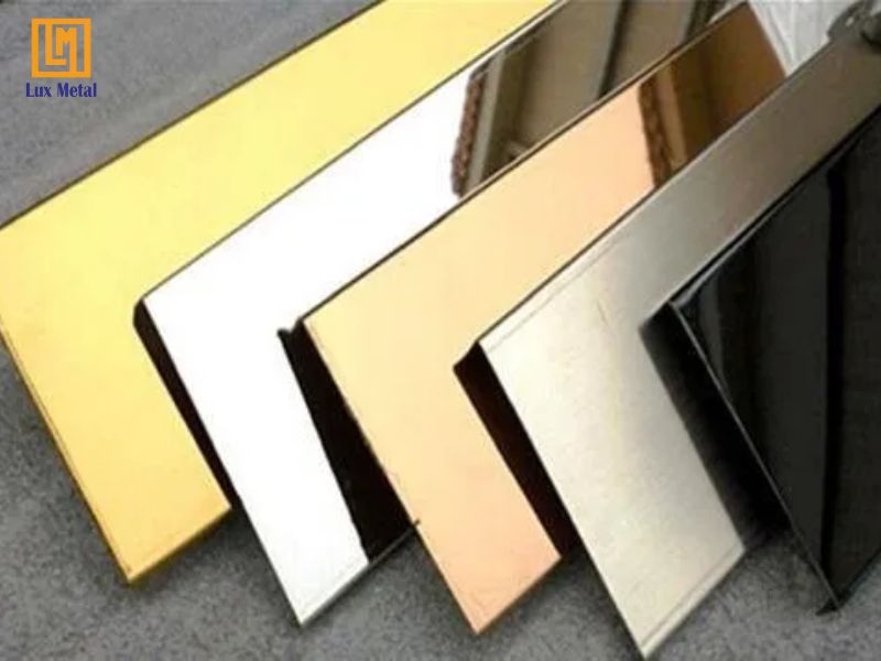 Tấm inox mạ màu làm nổi bật không gian