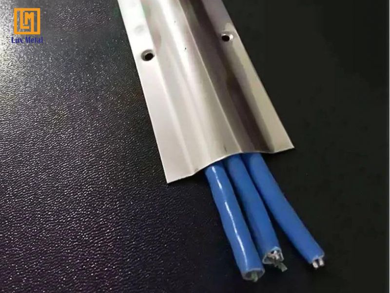 Nẹp bán Nguyệt Inox Thi công lắp đặt ghen inox bán nguyệt đúng kỹ thuật