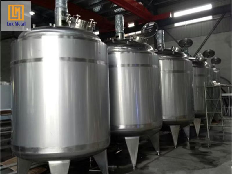 Dịch vụ gia công inox theo yêu cầu uy tín, giá tốt tại TPHCM Bồn chứa inox công nghiệp thực phẩm cao cấp