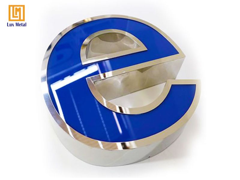 Gia công chữ nổi inox 304 | Báo giá thi công chữ inox tại TPHCM Chữ inox mạ màu xanh dương thanh lịch cho spa