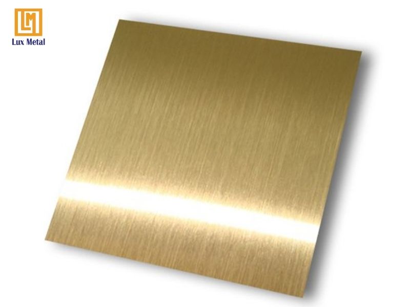 Dịch vụ gia công inox mạ vàng uy tín, chất lượng tại TPHCM Inox vàng xước bề mặt hiện đại chống vân tay