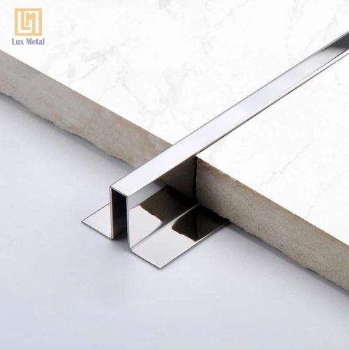 Nẹp U Inox Có Tai Nẹp U inox có tai bảo vệ góc cạnh sàn nhà