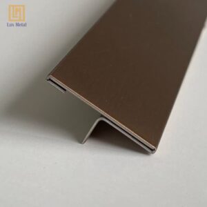 Nẹp inox chữ T 20mm cao cấp với thiết kế chữ T đặc trưng dùng cho khe nối vật liệu