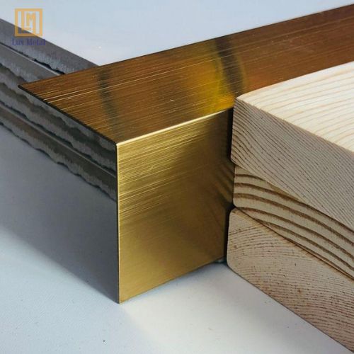 Nẹp inox V30 giúp che khuyết điểm và hoàn thiện bề mặt giữa các vật liệu