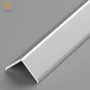 Nẹp V inox 40x40 cao cấp với thiết kế chữ V bảo vệ góc cạnh hiệu quả