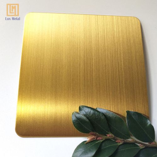 Tấm Inox Vàng Xước Tấm inox xước vàng với độ bền cao và vẻ đẹp sang trọng
