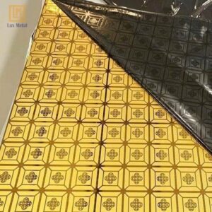 Mẫu inox hoa văn ăn mòn 03 màu vàng gương sang trọng, cao cấp