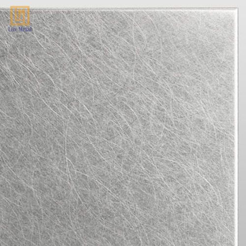 Tấm Inox Xước Rối Màu Trắng Bạc Tấm inox xước rối màu trắng được ứng dụng rộng rãi trong nhiều lĩnh vực