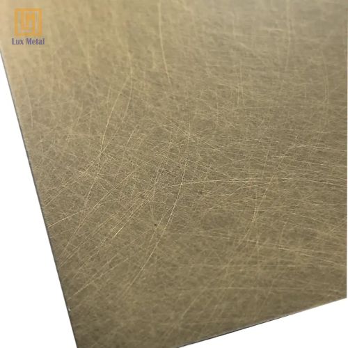 Tấm Inox Xước Rối Màu Champagne Tấm inox xước rối màu champagne được ứng dụng rộng rãi