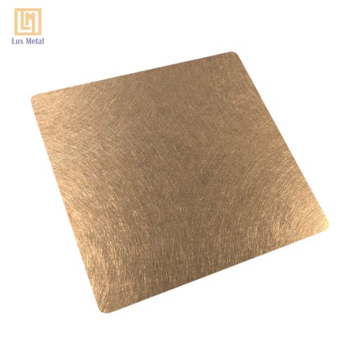 Tấm Inox Xước Rối Màu Đồng Tấm inox xước rối màu đồng bền bỉ, chống gỉ và có tính thẩm mỹ cao